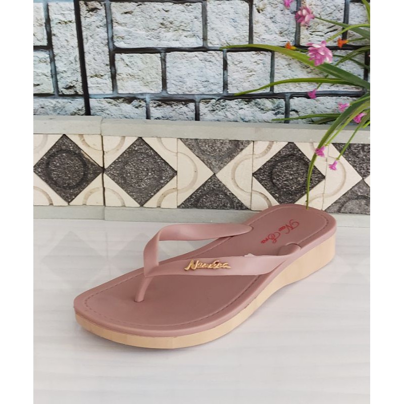 SANDAL KARET WANITA NEW ERA TEBAL  LB 10028 SIZE 37-40