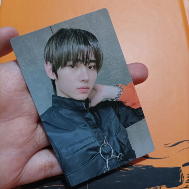 sunghoon enhypen photocard bene benefit border carnival b:c fever event