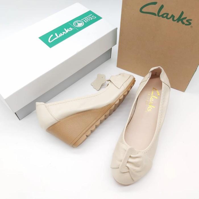 CLARKS SEPATU WANITA CLARKS WEDGES 7 CM RG-A08 ORIGINAL PROMO