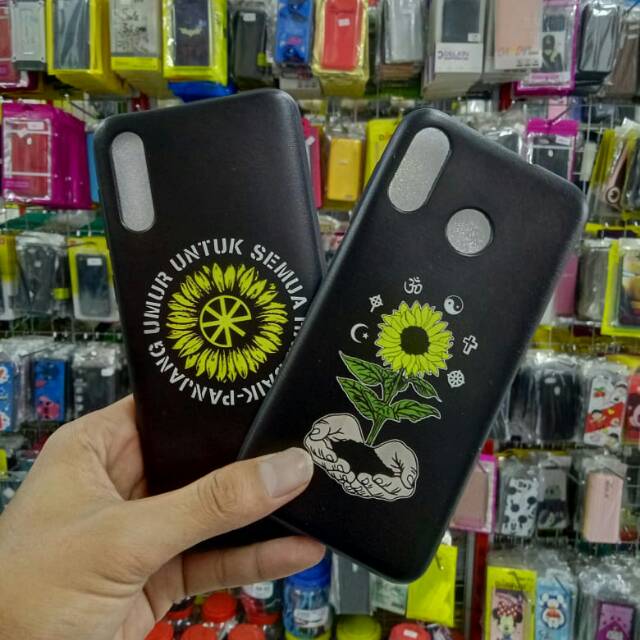 Custom Case Gambar Karakter