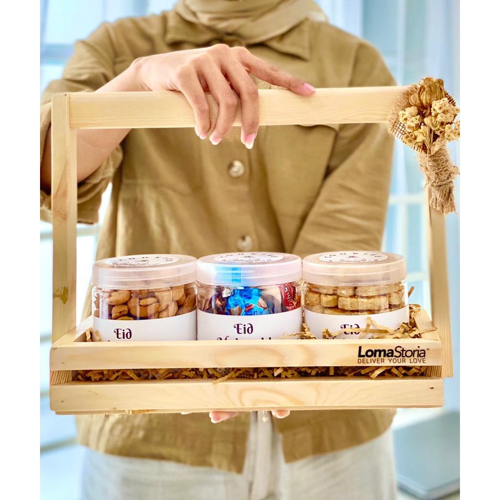 

Hampers Parcel Lebaran Idul Fitri Roti Kue Kering LS29 lomastoria
