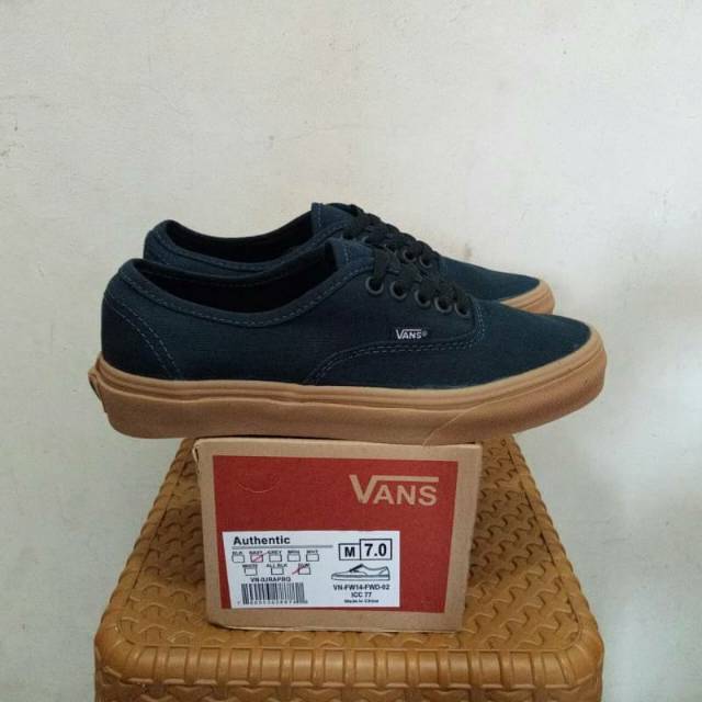 SEPATU43 VANS AUTHENTIC FULL BLACK HITAM POLOS WHITE PUTIH OLDSKOOL ERA SK8 PREMIUM BNIB ICC IFC DT