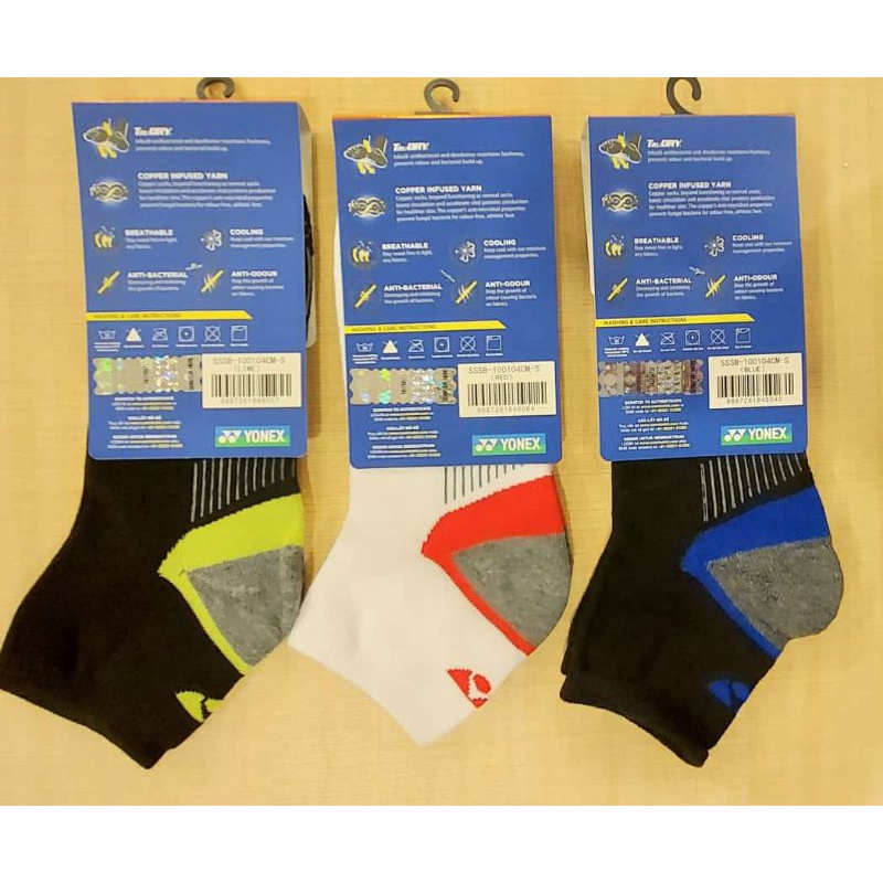 kaos kaki yonex.original