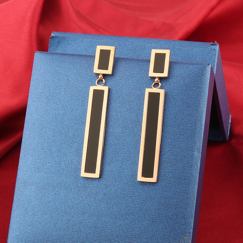 Anting Stud Juntai Titanium Wanita Korea Anti Pudar