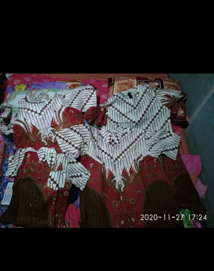 Sarimbit/couple Batik Keluarga Sania Ruffle Ndoro Jowi Batik Couple Keluarga Terkomplit Dan Terbaru