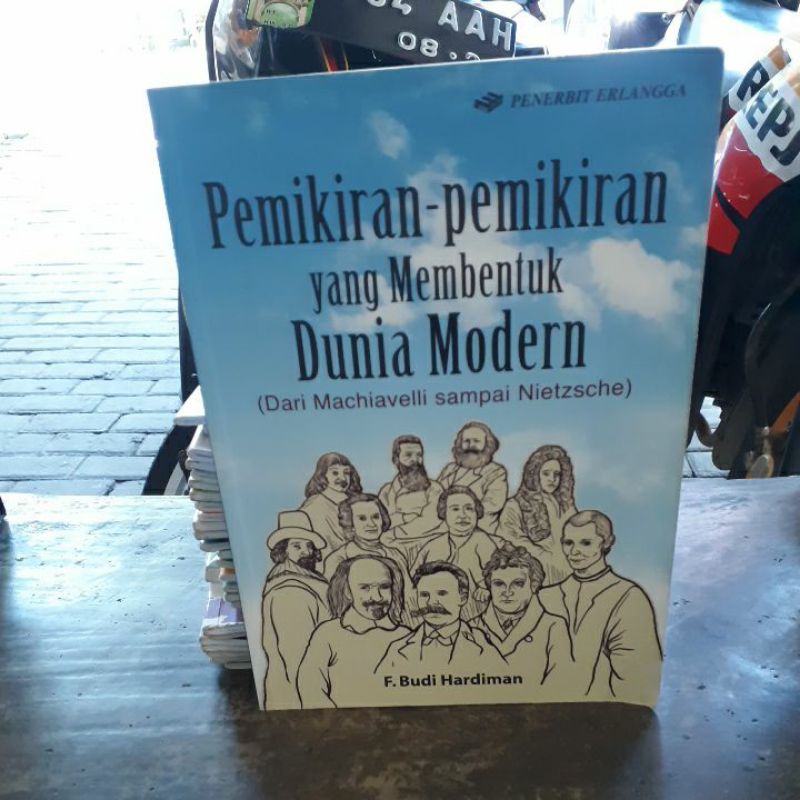 

BUKU ORIGINAL PEMIKIRAN PEMIKIRAN YANG MEMBENTUK DUNIA MODERN