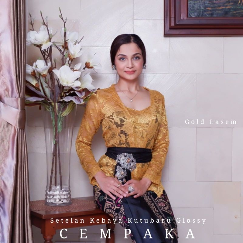 JUMBO Kebaya Brokat Metalik Cempaka ( Hanya Kebaya )