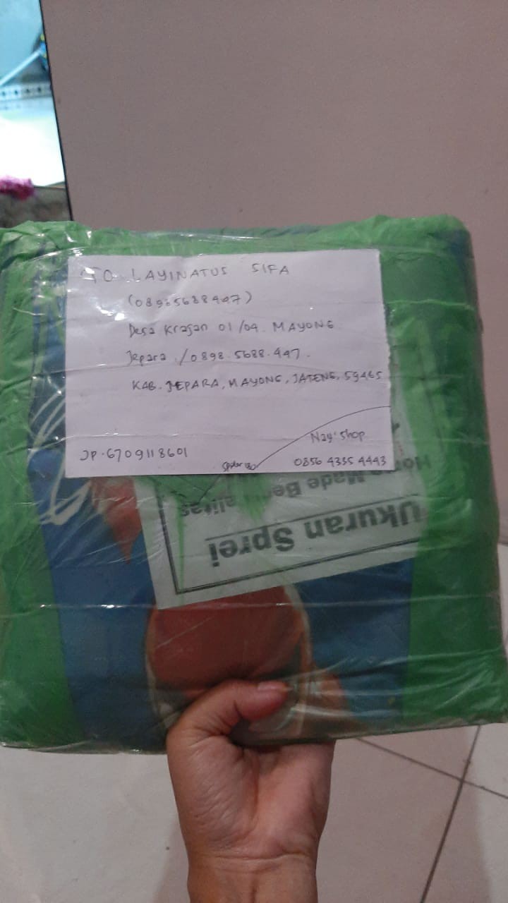 Sprei Motif Lemon Black