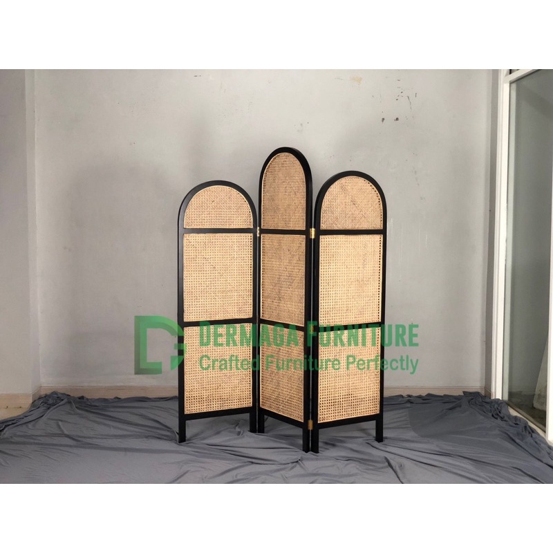 SKETSEL ROTAN MINIMALIS SIAP PAKAI WARNA HITAM PENYEKAT RUANGAN MODERN RUANG TAMU RUANG MAKAN