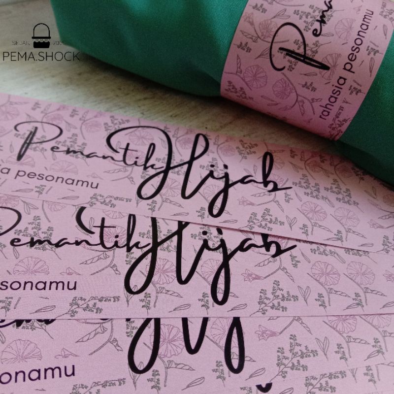 

Size Besar Full Color Roll Hijab Custom Roll Label Suvenir