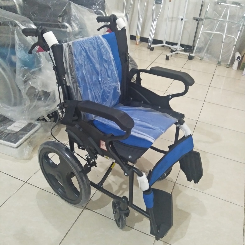 Kursi Roda Travelling Avico