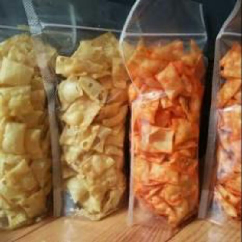 

keripik kulit pangsit