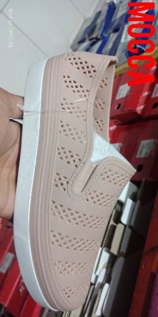sepatu jelly balance hh  1907 - sepatu karet cewek balance - sepatu slip on jelly