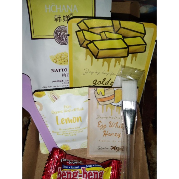 

GIFTBOX PAKET GIFT BOX GRADUATION BOX BIRTHDAY BOX MASKER organik / langsung freebengbengspatula