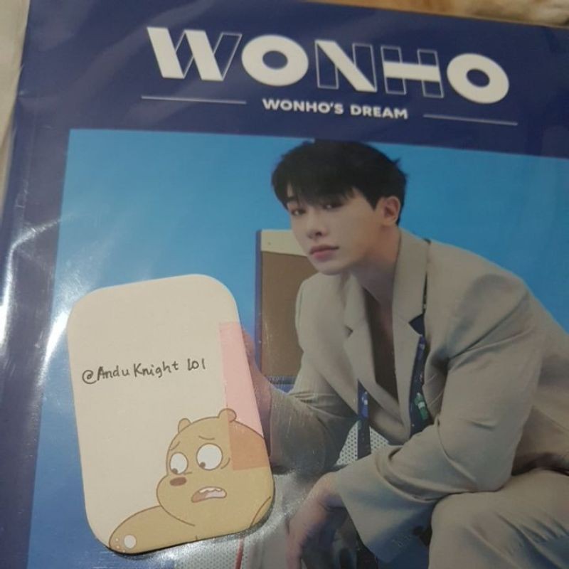 Wonho Wenee 1st gen Photobook (@AnduKnight101)
