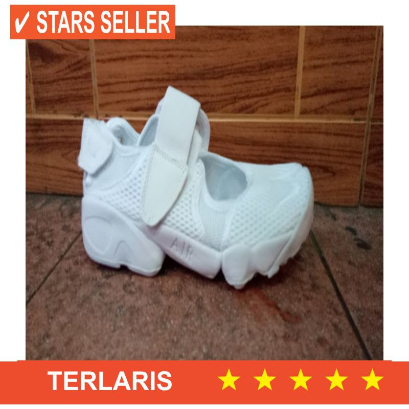 BUAT WANITA SEKOLAH WISUDA KULIAH MAHASISWI PUTIH POLOS PP/ sepatu sandal nike air rift full putih
