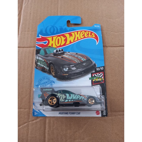 hotwheels MUSTANG FUNNY CAR HW RACE TEAM/RACE DAY