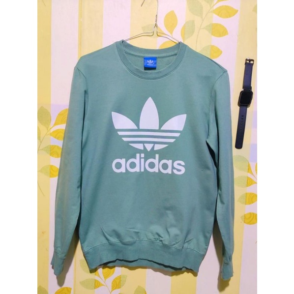 CN Adidas Trefoil