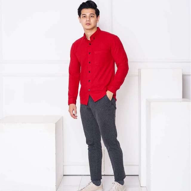 Kemeja Pique Basic Merah by Mubeng co