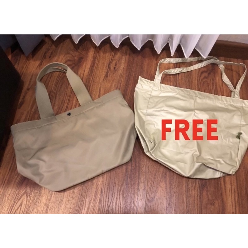 PRELOVED TAS UNIQLO warna beige FREE TAS TOTE