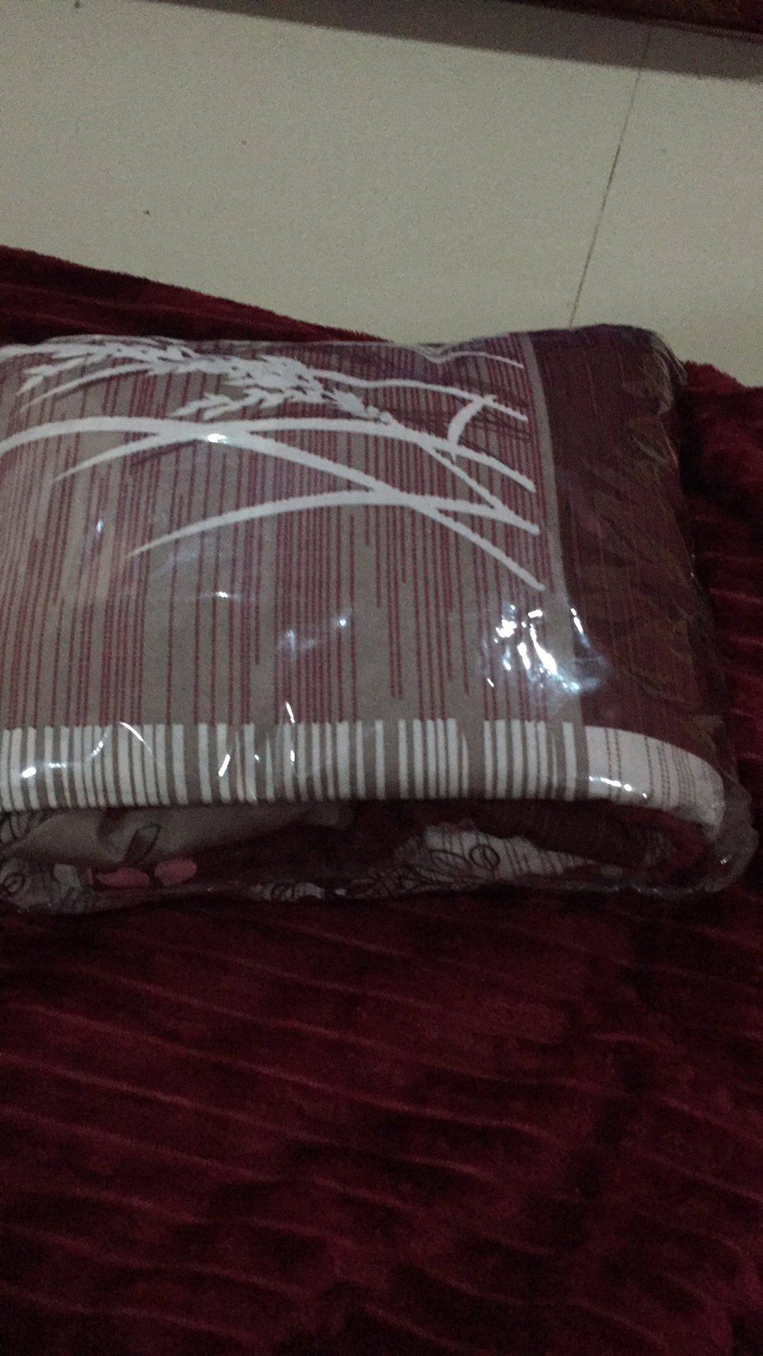 Sprei Set Homemade Katun Distributor Grosir Seprei Murah 6 In 1 - Nadia Maroon
