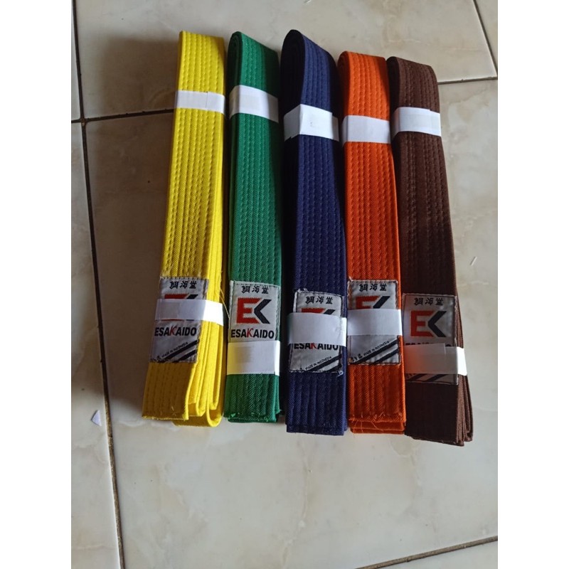 Karate sabuk pemula polos Esakaido