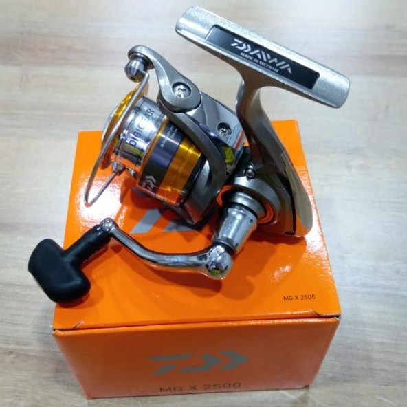 Reel Pancing Daiwa MG X 2500
