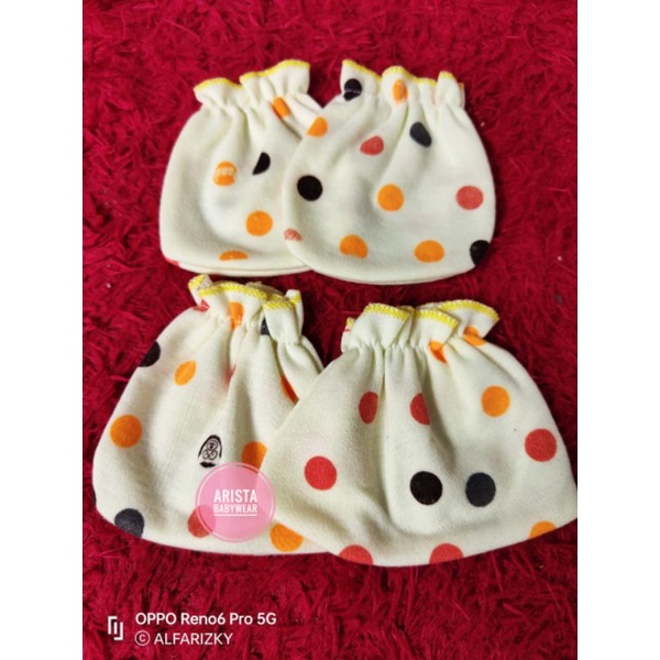 set sarung tangan + sarung kaki bayi