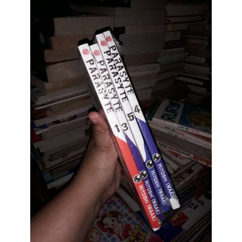 Parasyte - Komik Cabutan (Hitoshi Iwaaki)