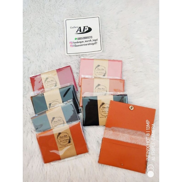Souvenir Dompet Kartu