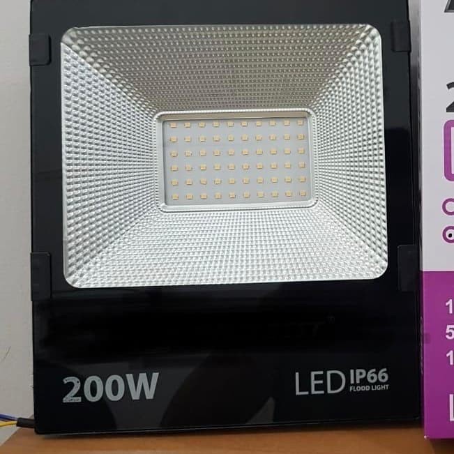 Lampu Sorot Led 200W 200 Watt IP66 SNI Lampu Tembak Floodlight - Putih