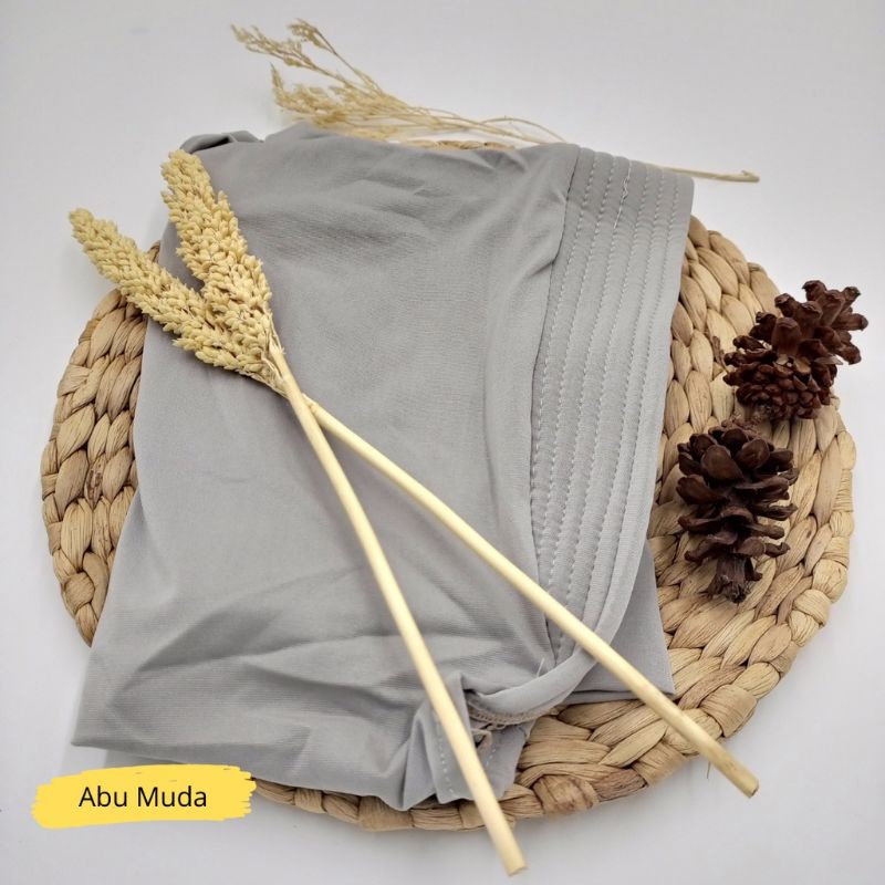 Bergo Sport Pendek Bahan Jersey / Hijab Olahraga Olah Raga Anak dan Dewasa / Jilbab Premium Murah Viral AS DIANDRA-Abu Muda