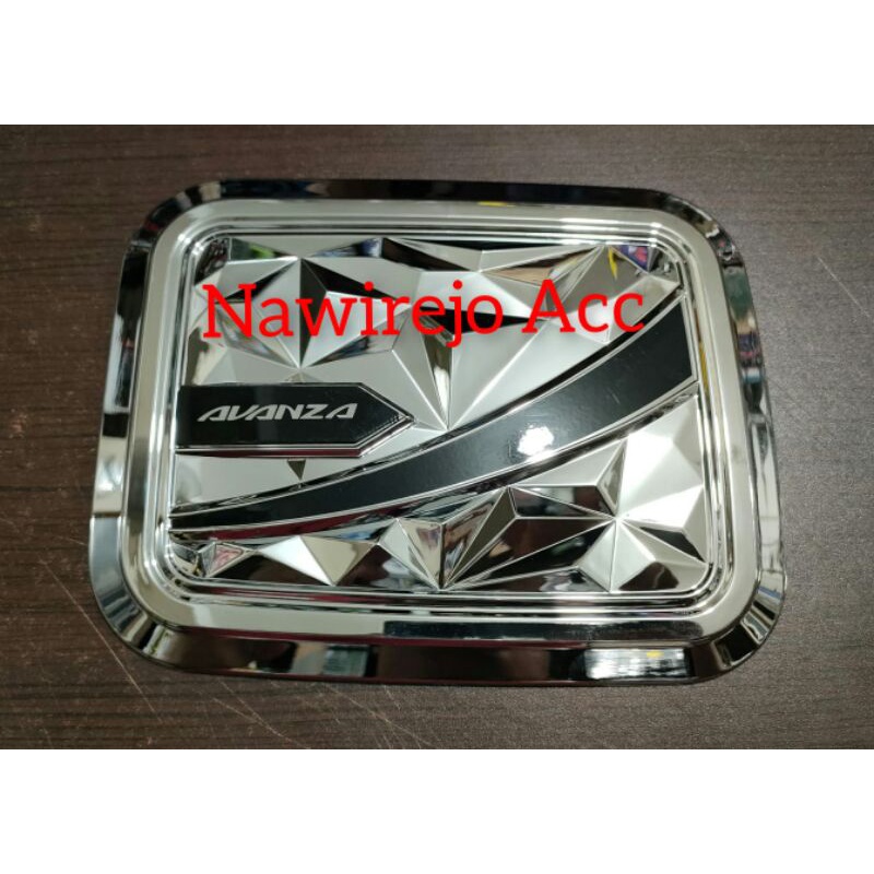 Tank Cover Tutup Bensin Mobil Avanza 2005-2011 Chrome Lis Kombinasi
