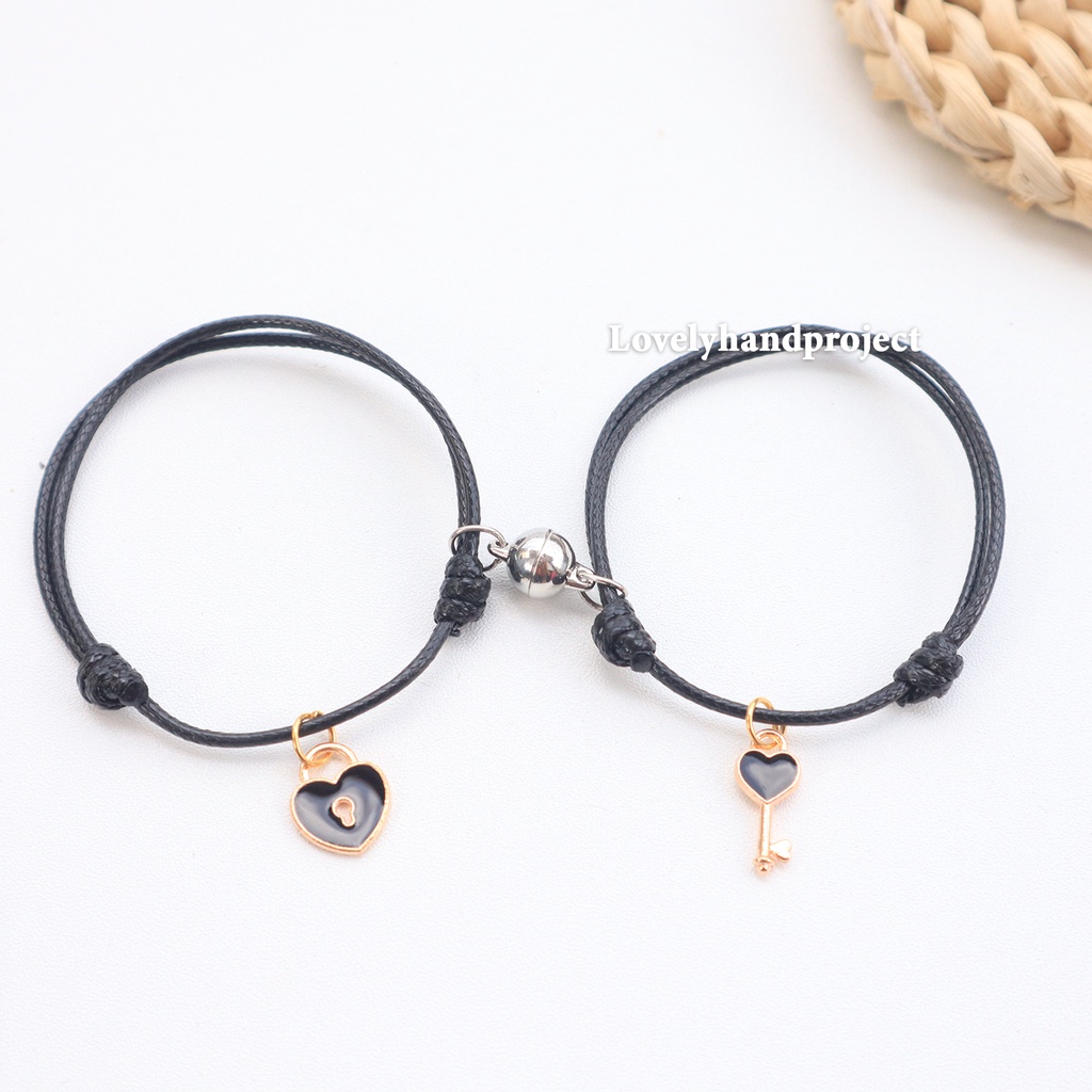 Tambah Magnet / Gelang Couple Kunci Gembok Hati Tali Kulit Waterproof Anti Air Simple Korean Style