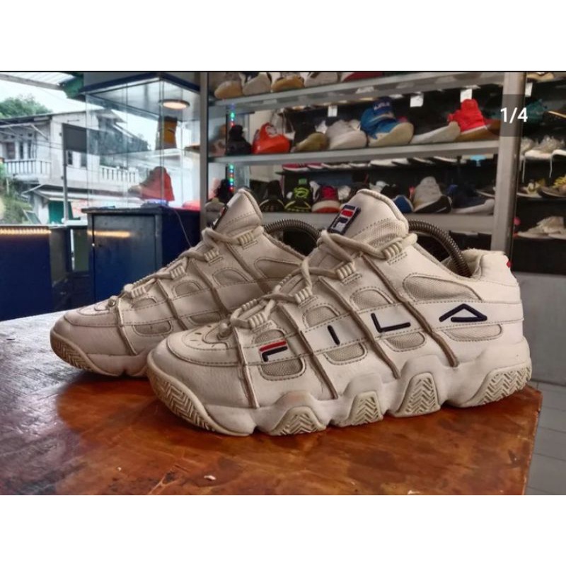 Sepatu Second Branded FILA