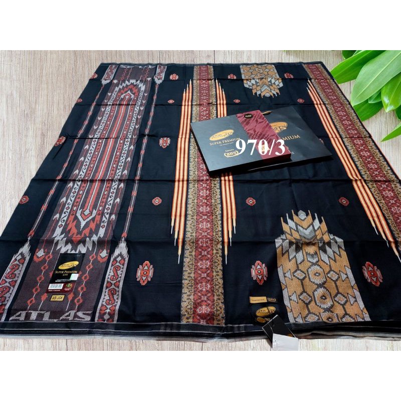 SARUNG ATLAS SUPER PREMIUM GOLD S.970 BLACK