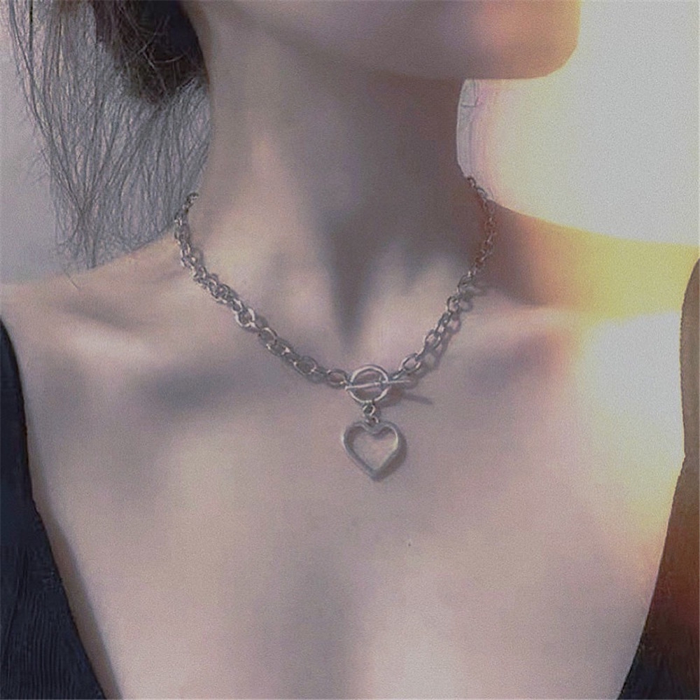 Kalung Rantai Bentuk Hati Model Hollow Out Gaya Korea Untuk Wanita