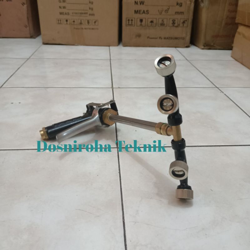 Stik Sprayer 4 Lubang Nozzle Stik Kabut