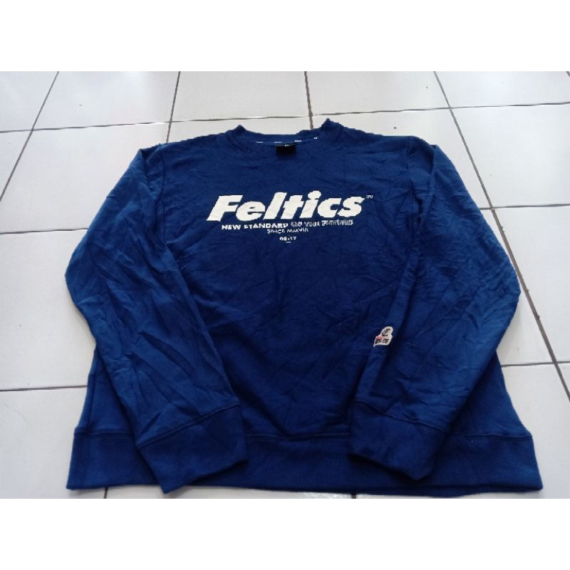 Crewneck feltic