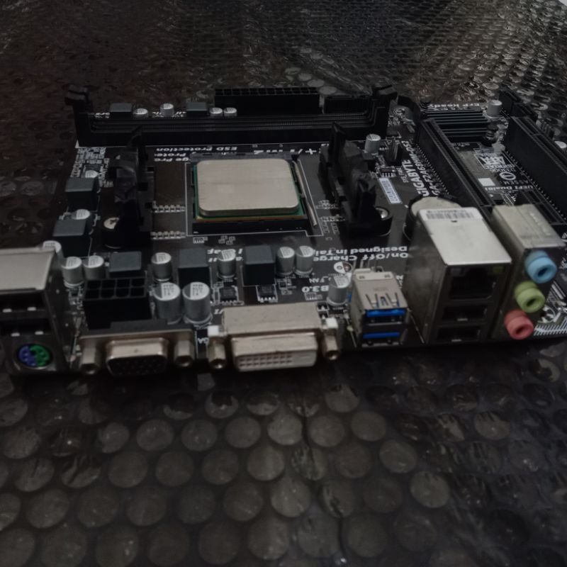 Matherboad GIGABYTE GA-F2A68HM-DS2