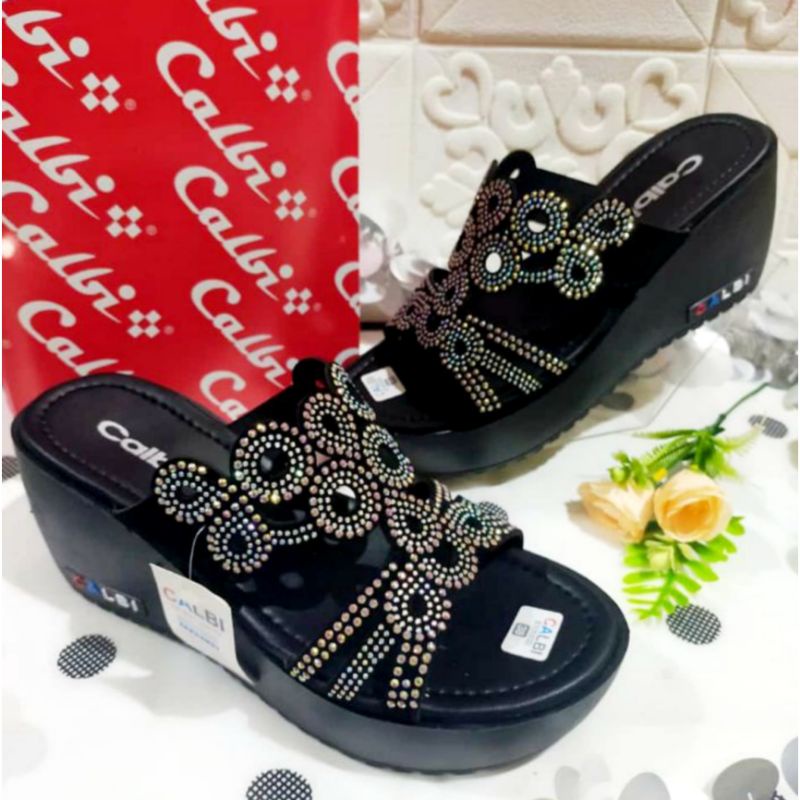 Sandal Wanita Wedges Calbi Model Terbaru Harga Promo Grosiran