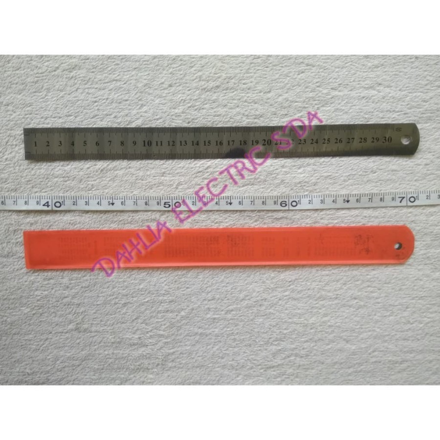 

PENGGARIS STAINLESS STEEL 30CM