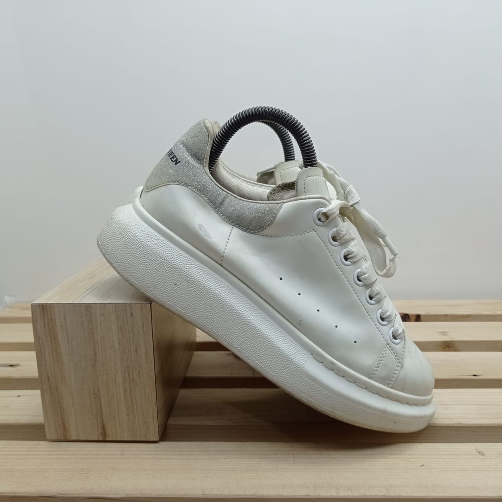 white and silver mcqueens