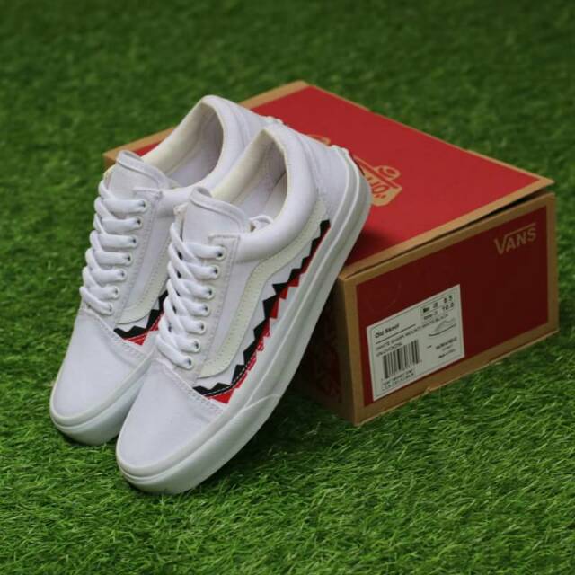 harga vans bape original