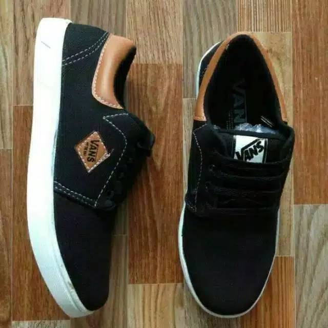 SEPATU PRIA VNS DENIM ORIGINAL