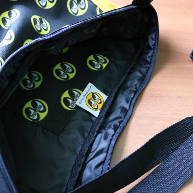 slingbag mooneyes yellow black