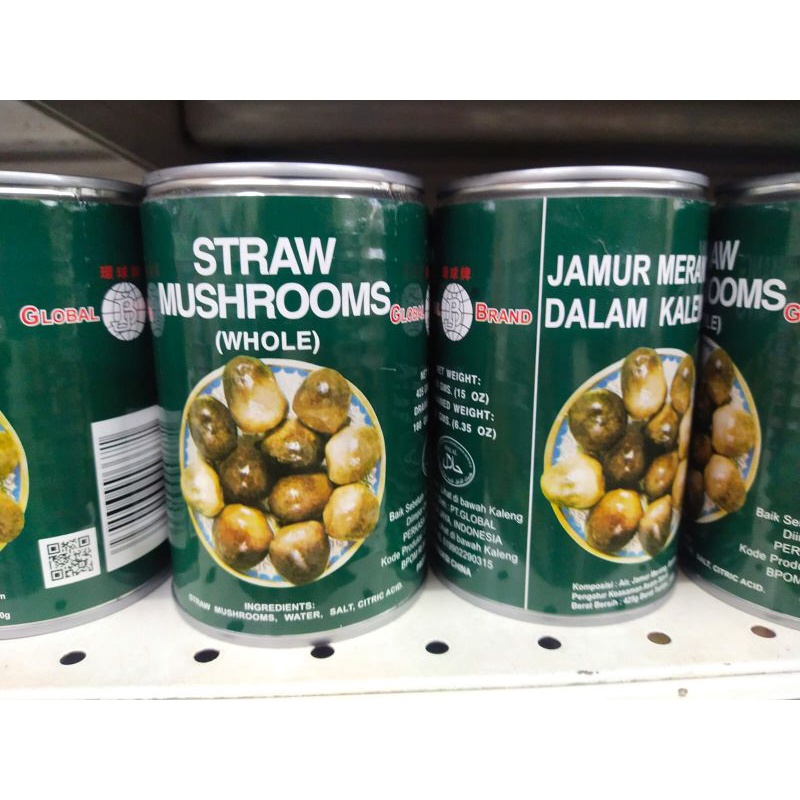 

jamur merang straw whole