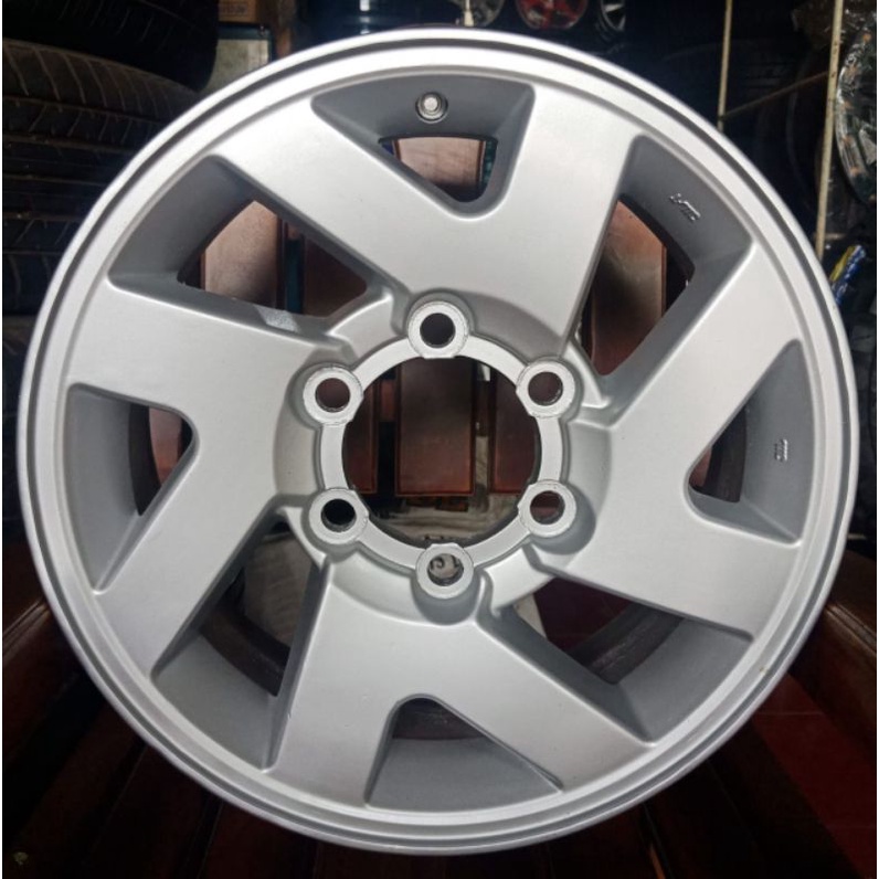 Velg Mobil Strada V Ring 16 Lubang 6, PCD 139 Original