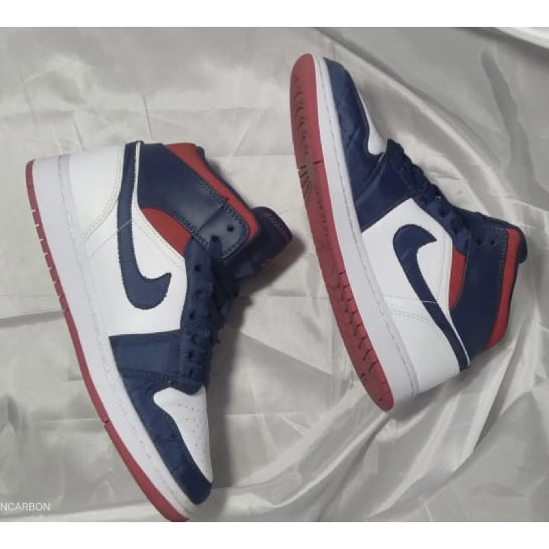 Sepatu Nike Air Jordan 1 Mid SE USA Size 40
