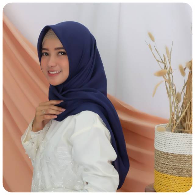 [JAHIT TEPI] HIJAB KATUN / COTTON SQUARE PART 1 / JILBAB SEGIEMPAT / JILBAB KATUN SQUARE